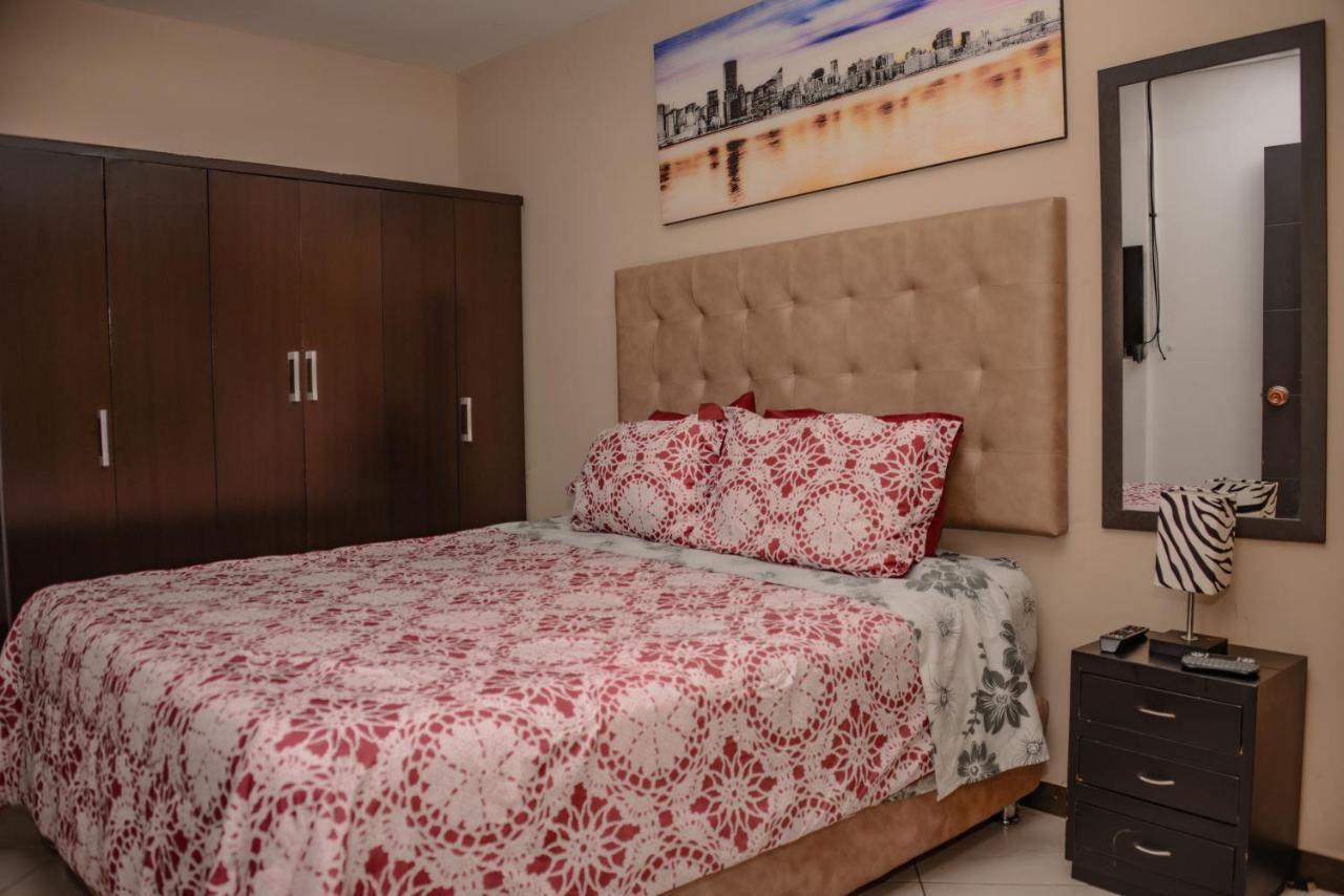 Calle 10 Suites Медельїн Екстер'єр фото