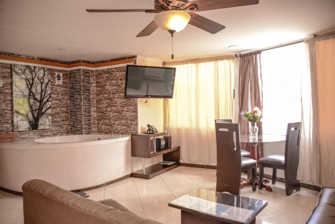 Calle 10 Suites Медельїн Екстер'єр фото