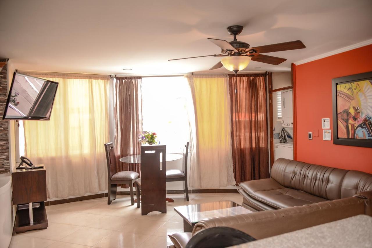 Calle 10 Suites Медельїн Екстер'єр фото