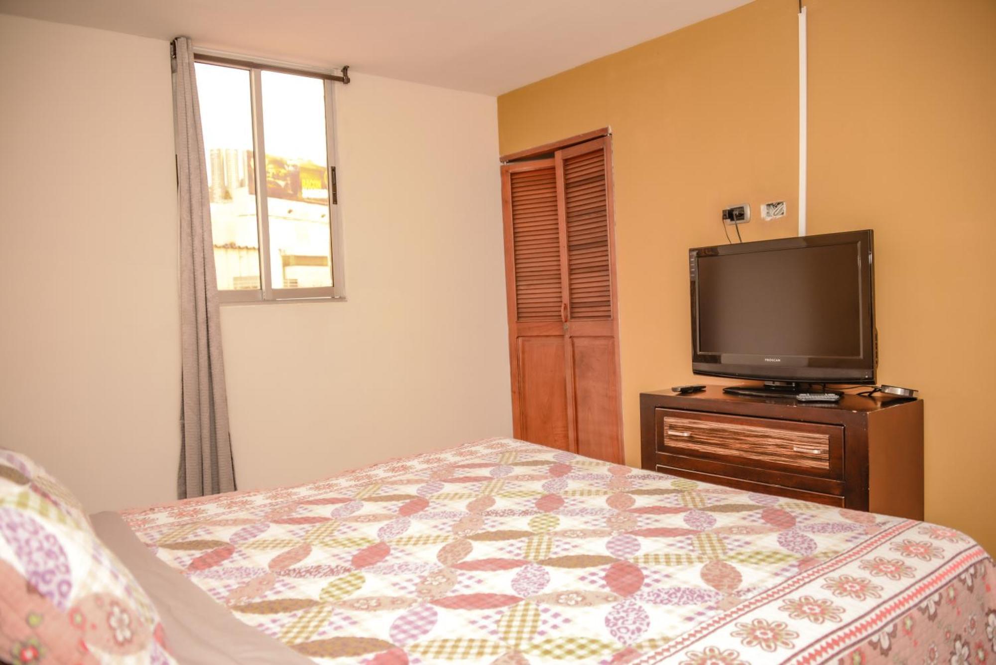 Calle 10 Suites Медельїн Екстер'єр фото