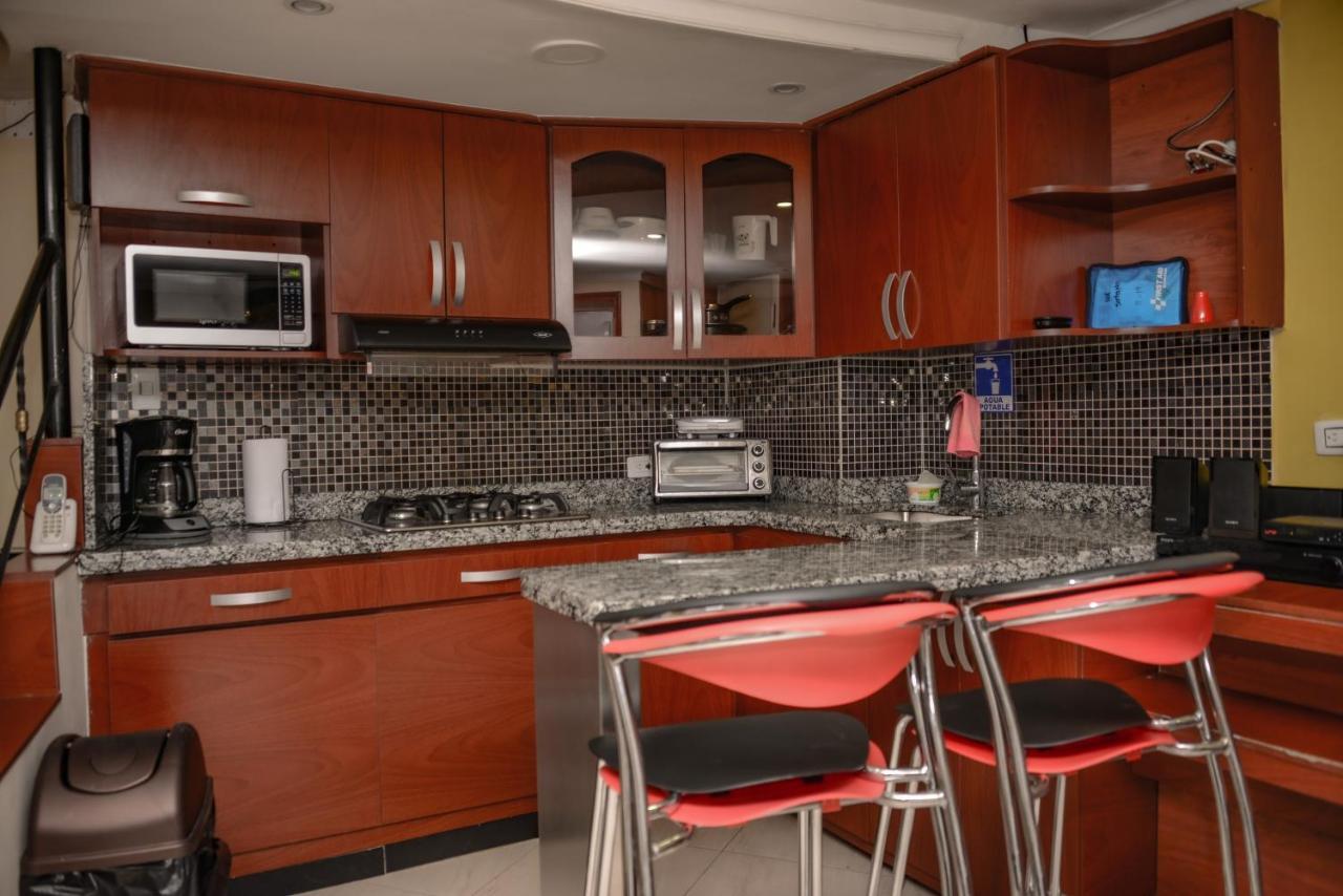 Calle 10 Suites Медельїн Екстер'єр фото